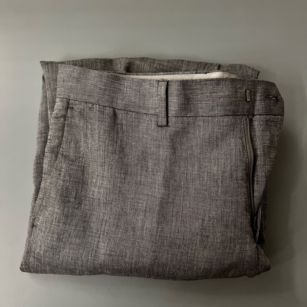 H&M Gray Dress Pants with Classic Cut and Textured Fabric